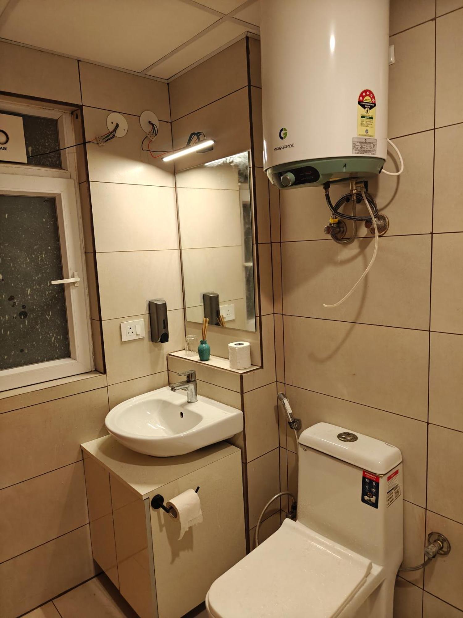 Signature 2Bhk Staycation Greater Noida Extérieur photo