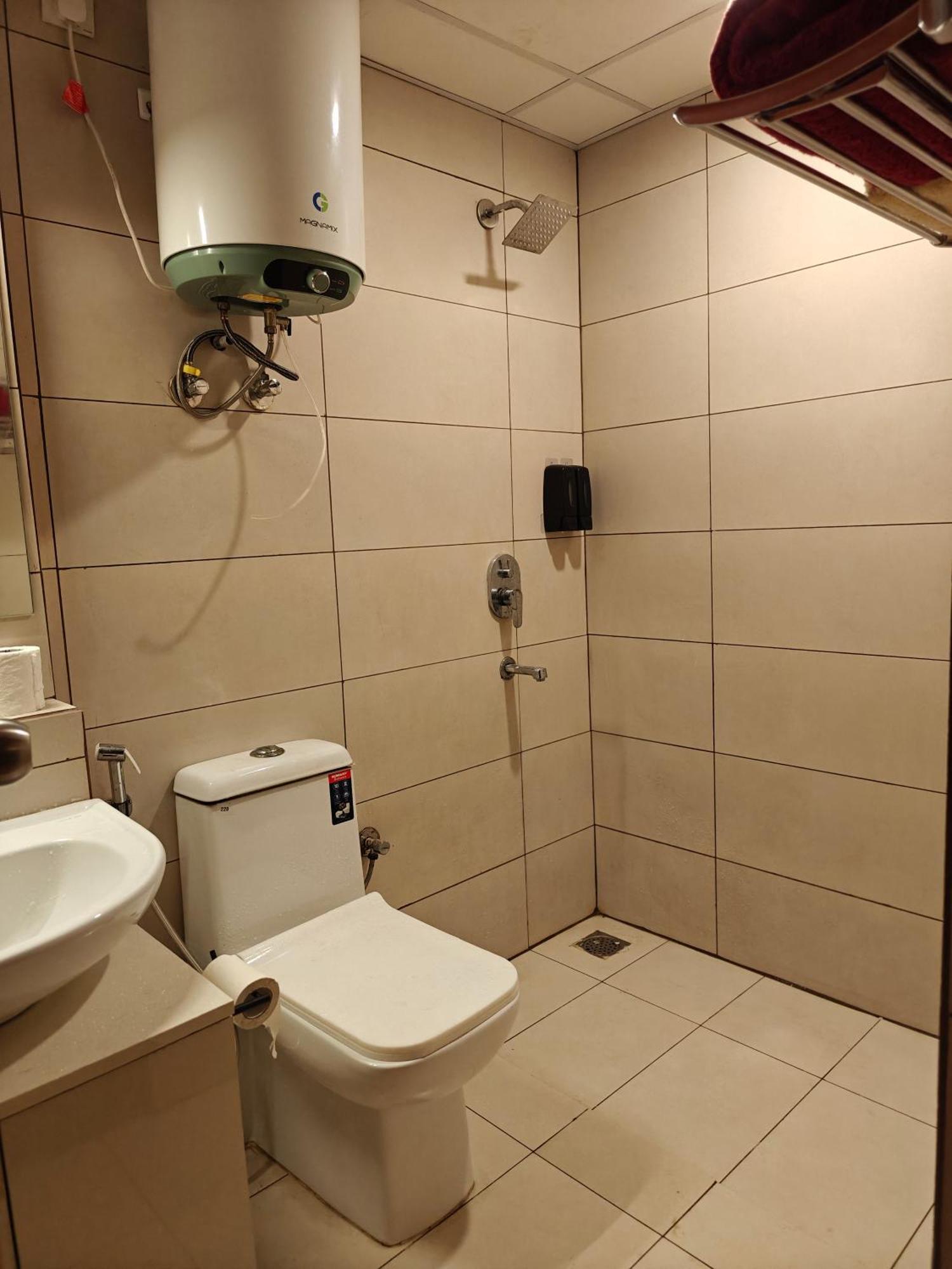 Signature 2Bhk Staycation Greater Noida Extérieur photo