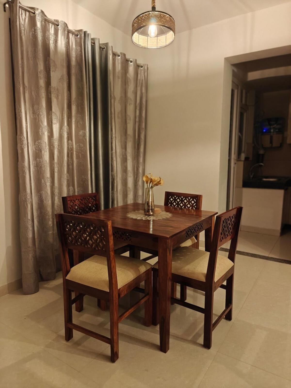 Signature 2Bhk Staycation Greater Noida Extérieur photo